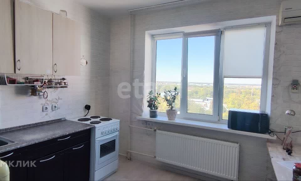 Продаётся 2-комнатная квартира, 56.8 м²