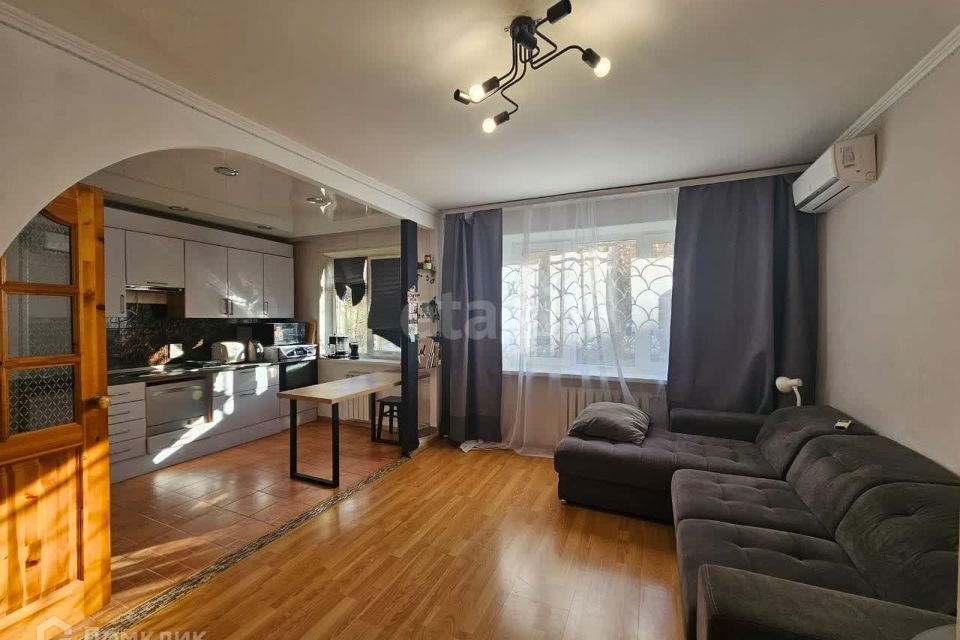 Сдаётся 2-комнатная квартира, 50.7 м²