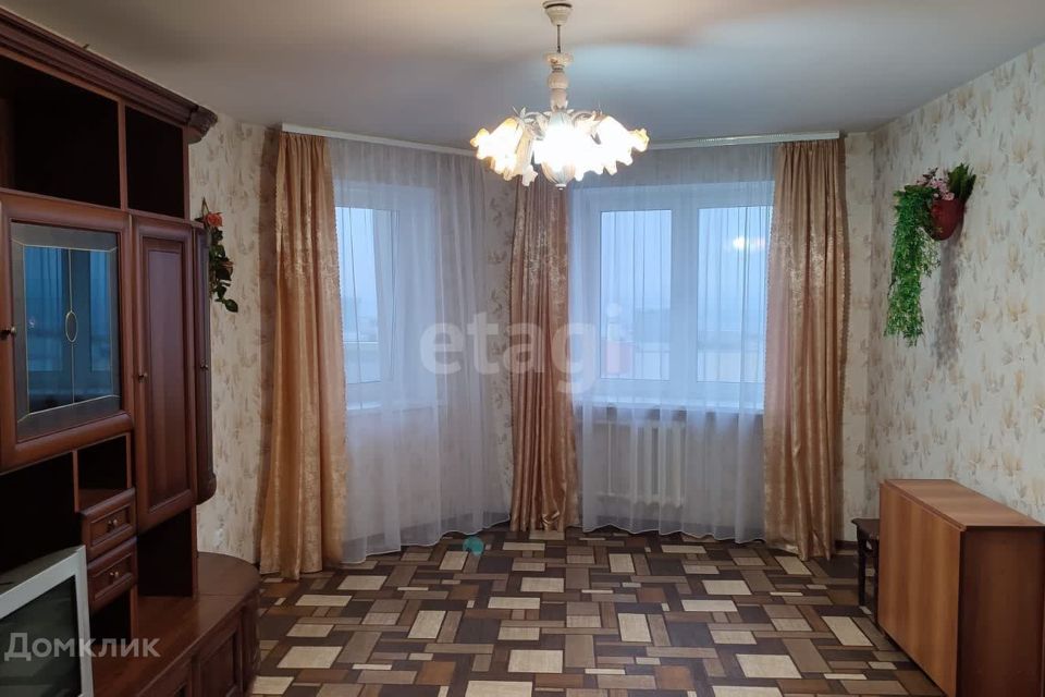 Продаётся 2-комнатная квартира, 68.2 м²