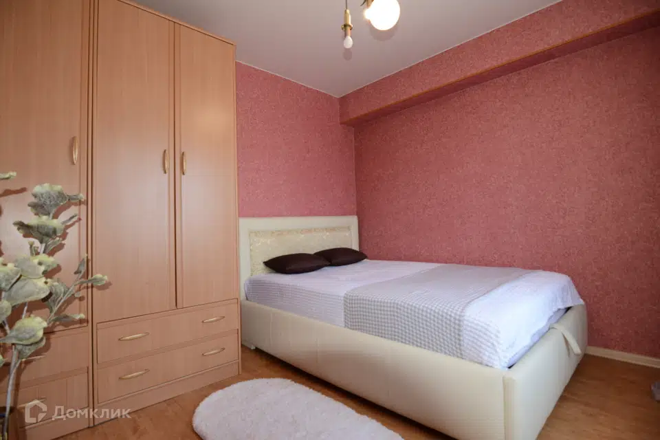 Продаётся 3-комнатная квартира, 50.1 м²
