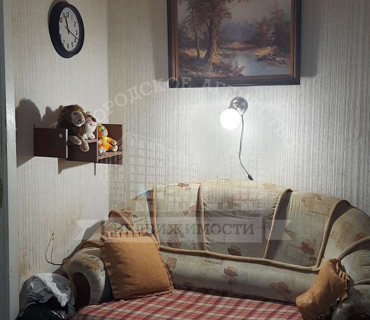 Продаётся 3-комнатная квартира, 48.6 м²