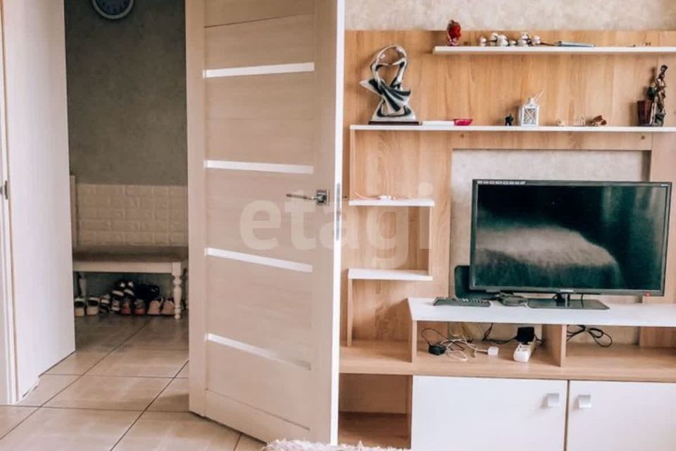 Продаётся 1-комнатная квартира, 37.2 м²