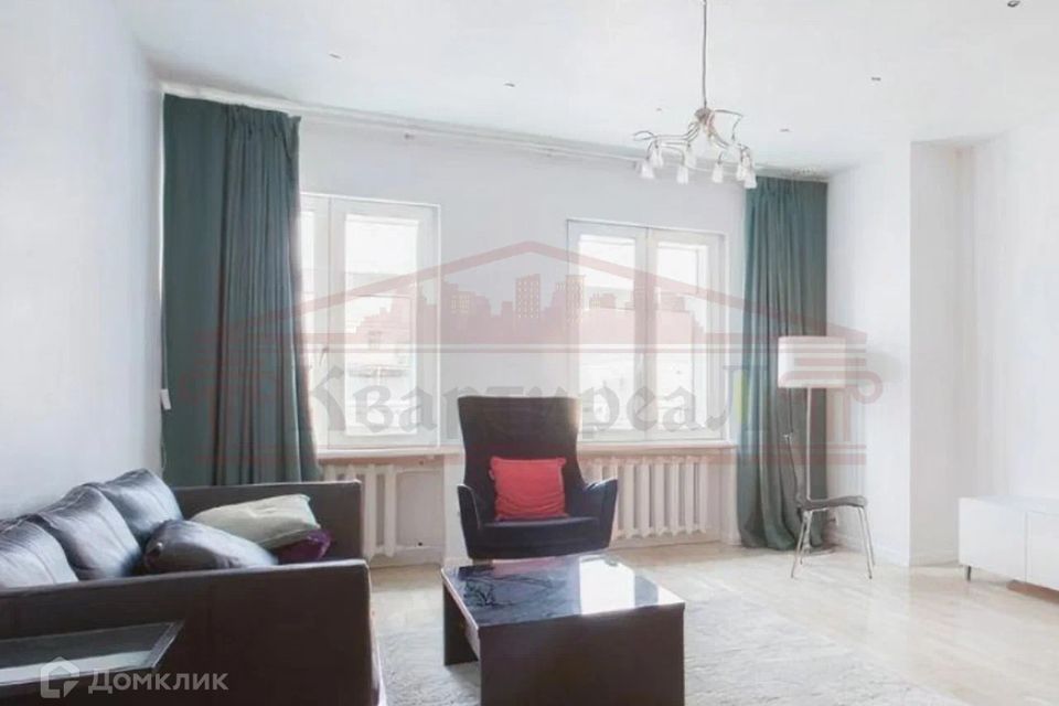 Сдаётся 3-комнатная квартира, 105 м²