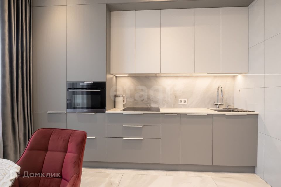 Продаётся 1-комнатная квартира, 38 м²
