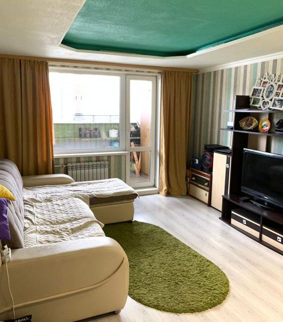 Продаётся 4-комнатная квартира, 79.2 м²