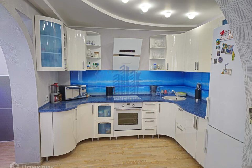 Продаётся 2-комнатная квартира, 60.5 м²
