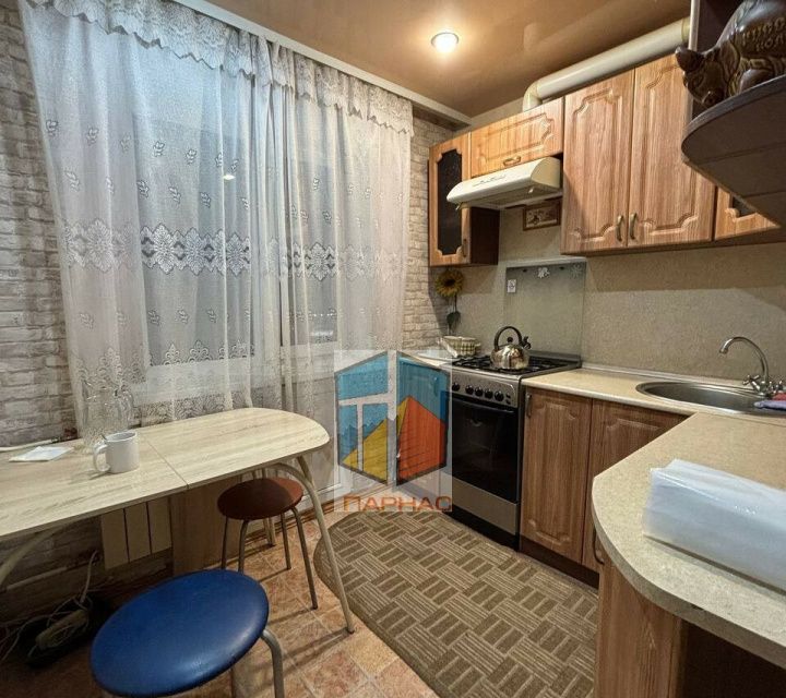 Продаётся 3-комнатная квартира, 58.3 м²