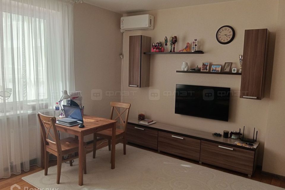 Продаётся 1-комнатная квартира, 43.5 м²