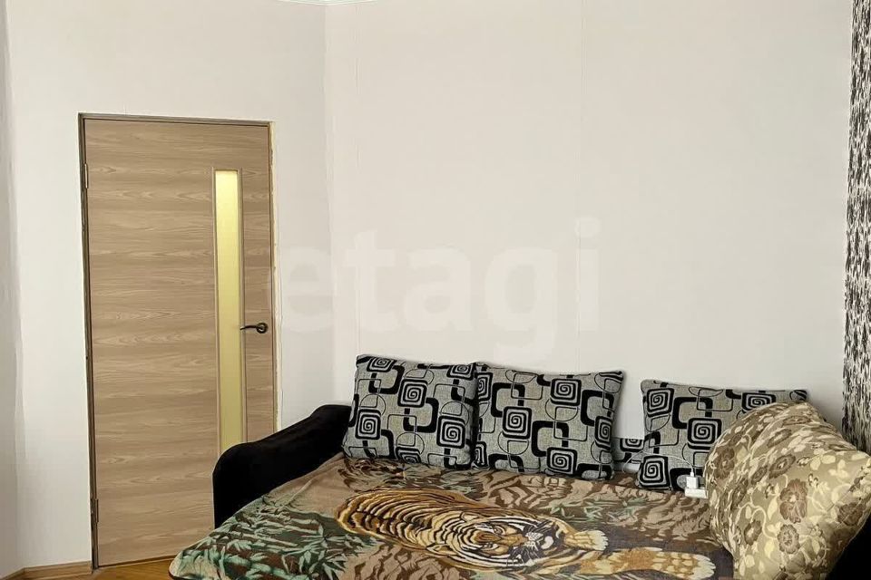 Продаётся 1-комнатная квартира, 38 м²