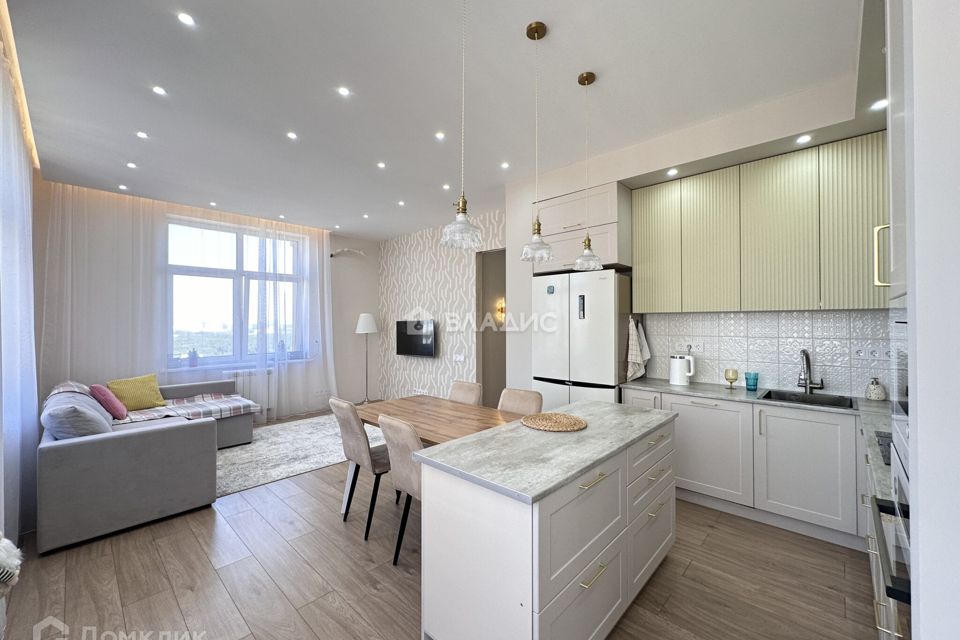 Продаётся 3-комнатная квартира, 97.9 м²