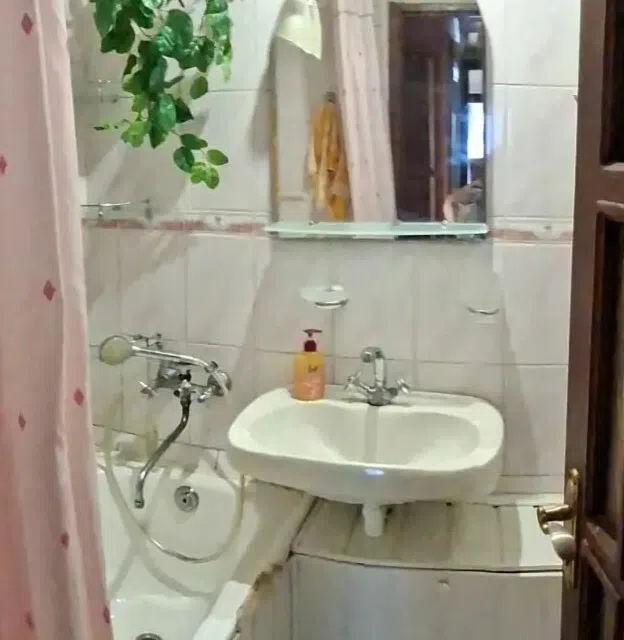 Продаётся 3-комнатная квартира, 57.3 м²