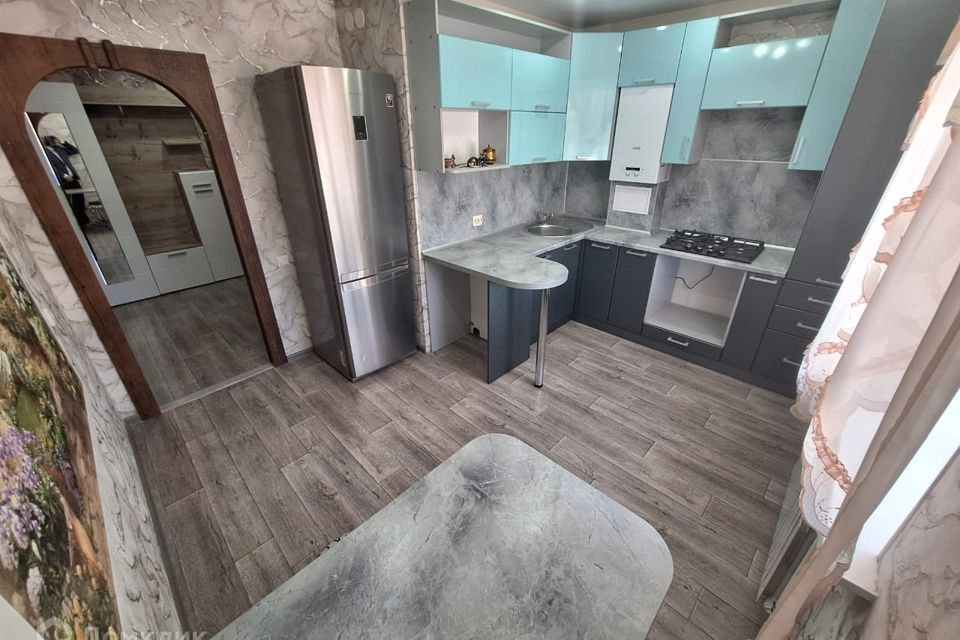 Продаётся 1-комнатная квартира, 41.3 м²