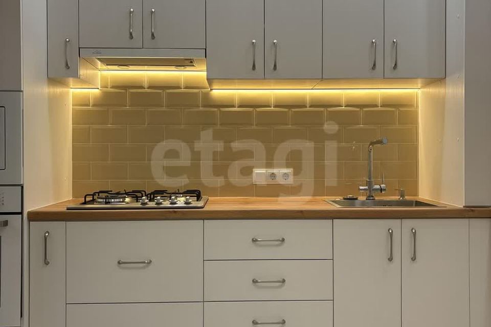 Продаётся 1-комнатная квартира, 46.6 м²