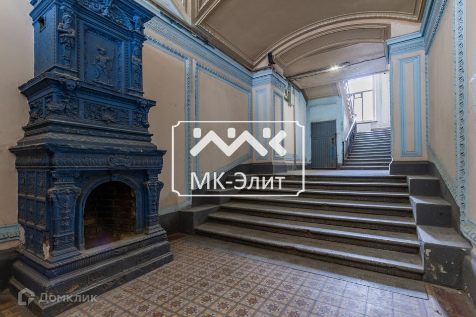 Продаётся 8-комнатная квартира, 222.5 м²