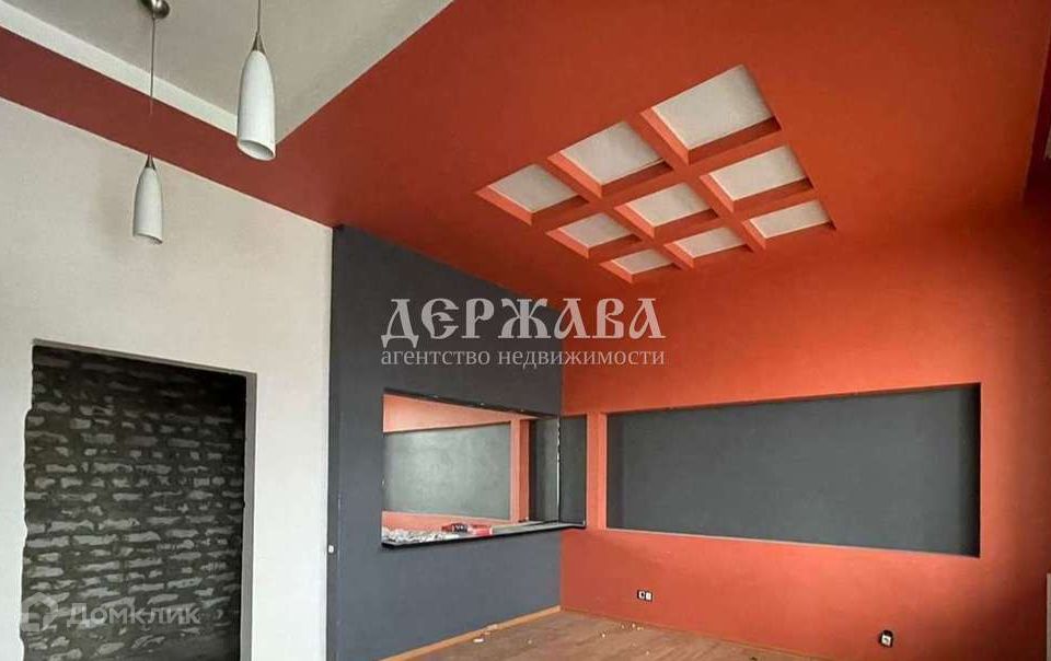 Продаётся 5-комнатная квартира, 237.9 м²