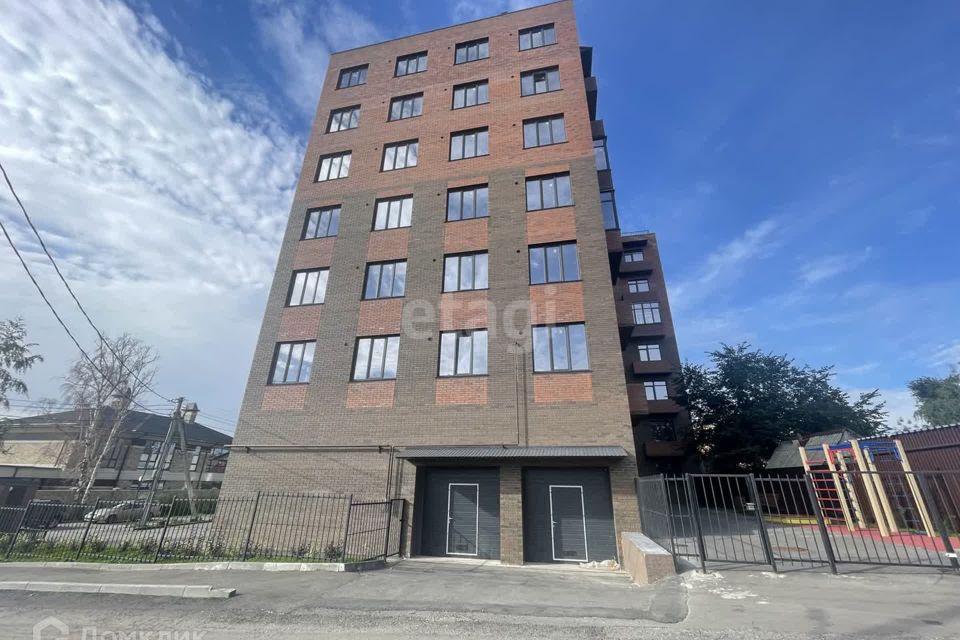 Продаётся 3-комнатная квартира, 123.4 м²
