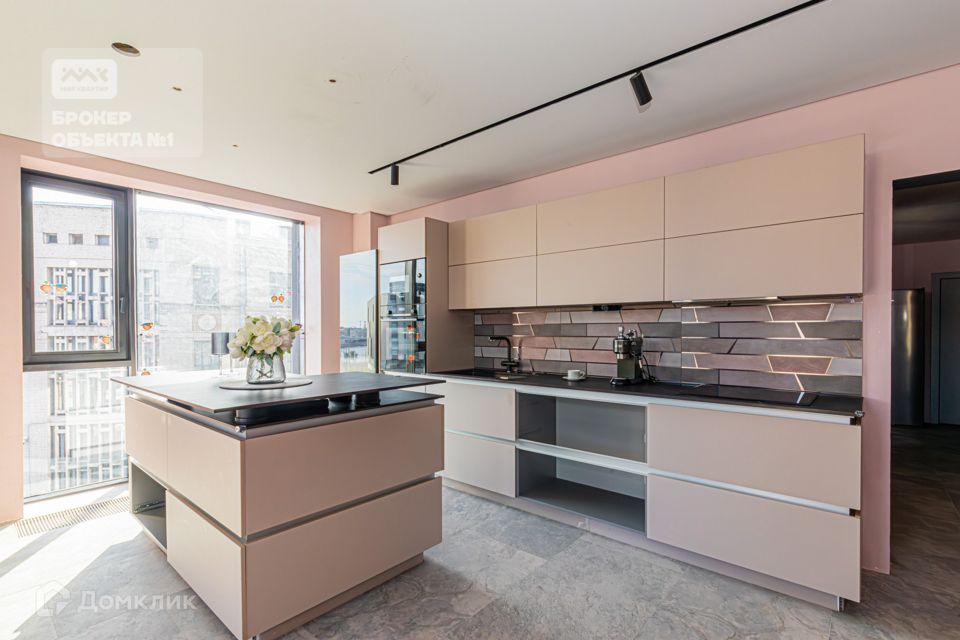 Продаётся 2-комнатная квартира, 83 м²