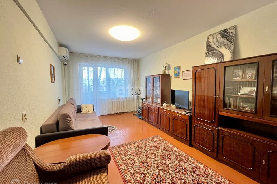 Продаётся 3-комнатная квартира, 58.2 м²