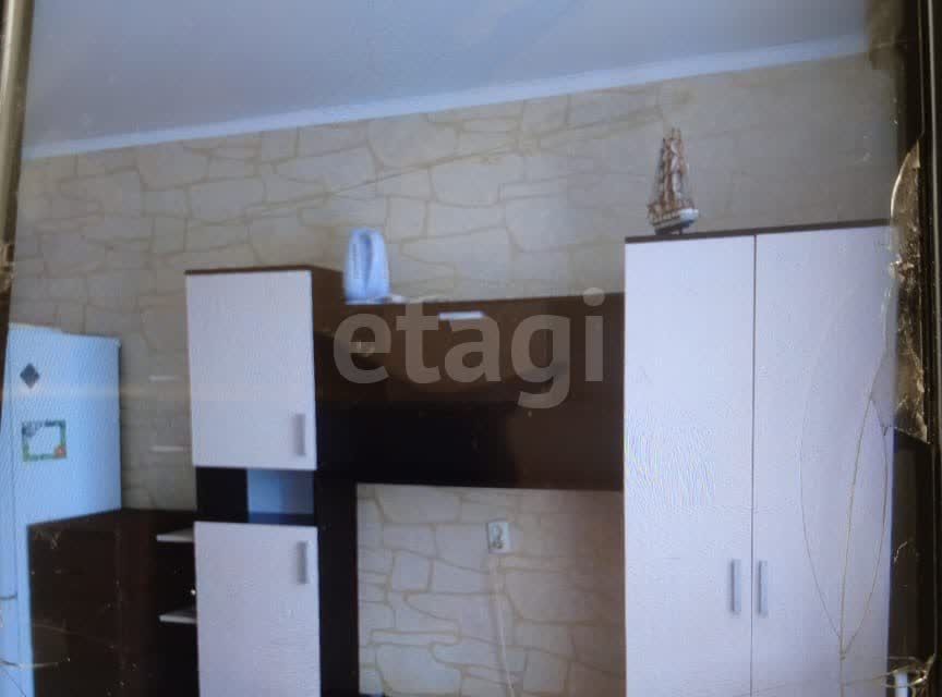 Сдаётся комната в 6-комн. квартире, 13.8 м²