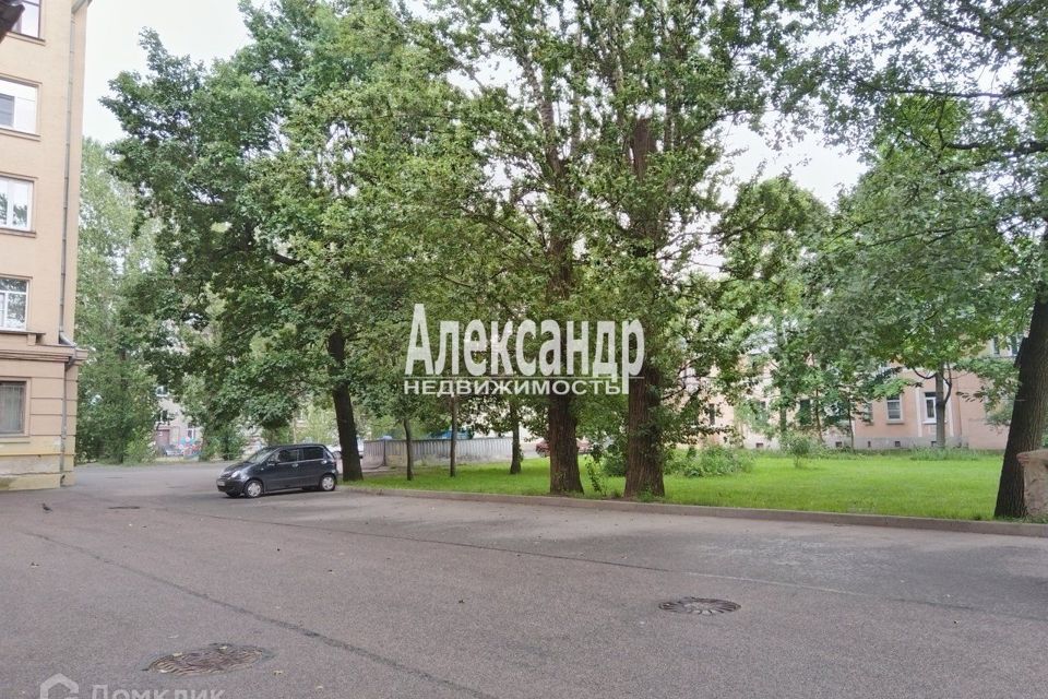 Продаётся 3-комнатная квартира, 72.8 м²