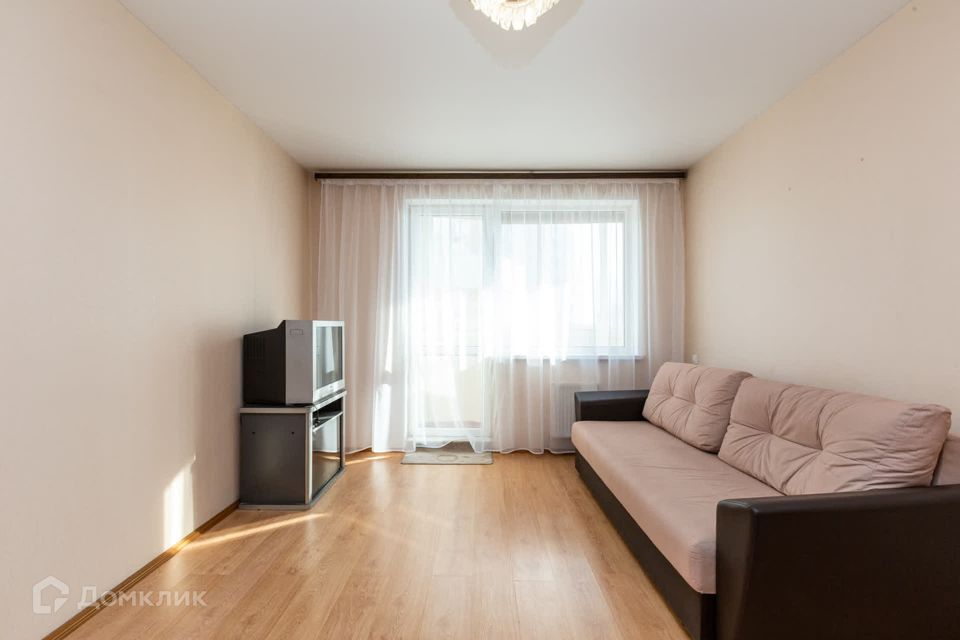 Продаётся 1-комнатная квартира, 50.2 м²