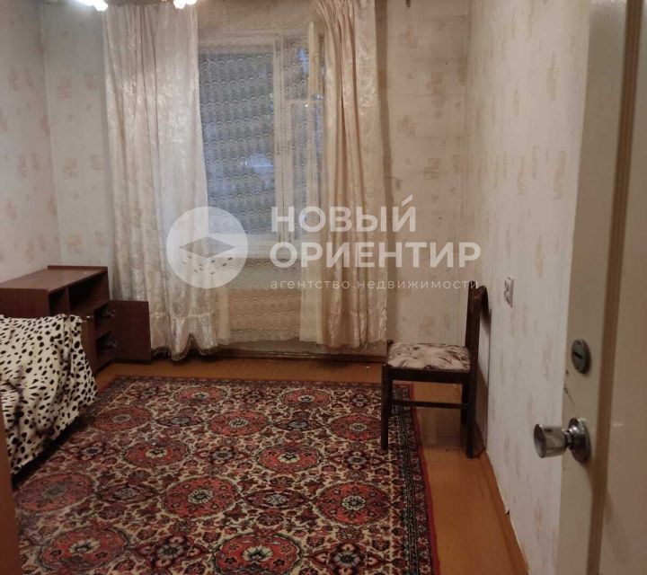 Продаётся 2 комнаты в 3-комн. квартире, 15.6 м²