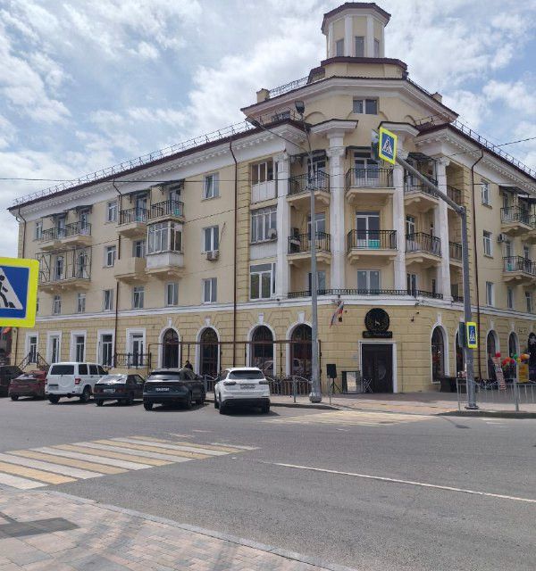 Продаётся 3-комнатная квартира, 96.3 м²