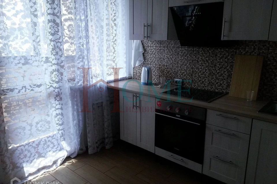 Сдаётся 1-комнатная квартира, 43 м²
