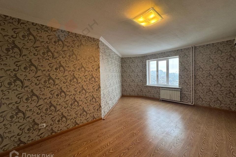 Продаётся 3-комнатная квартира, 111.5 м²