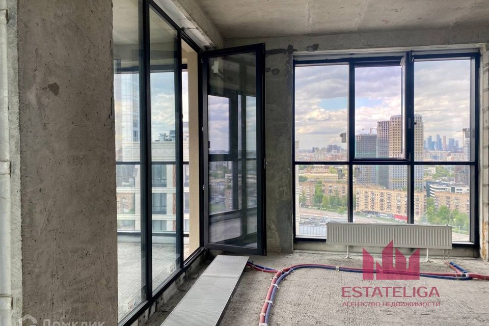 Продаётся 3-комнатная квартира, 121 м²