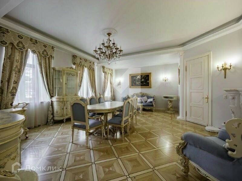 Продаётся 5-комнатная квартира, 147 м²