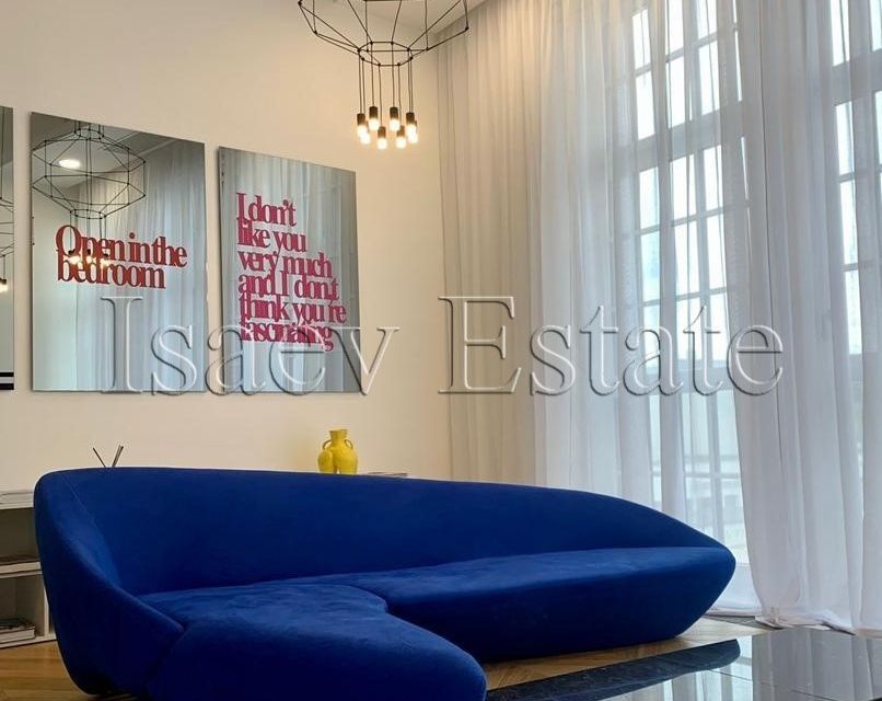 Продаётся 6-комнатная квартира, 385 м²