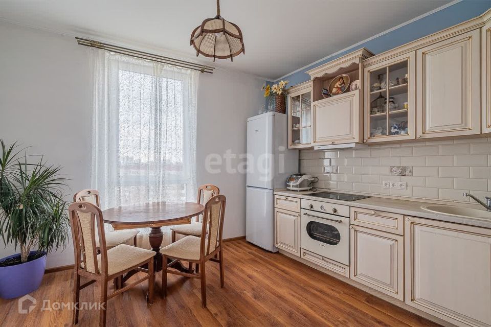 Продаётся 2-комнатная квартира, 61 м²