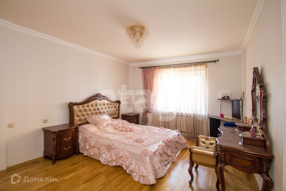Сдаётся 2-комнатная квартира, 69.3 м²