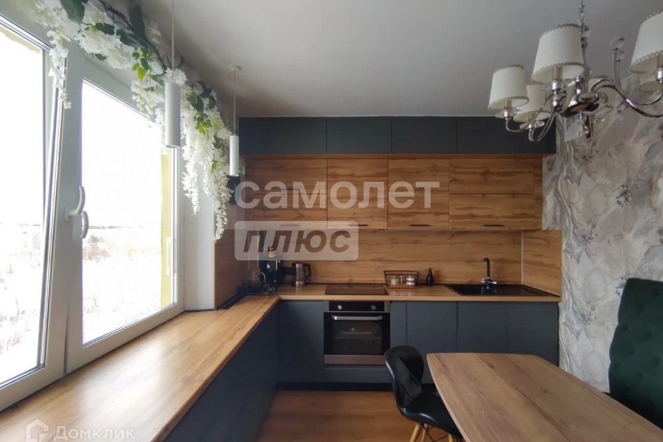 Продаётся 3-комнатная квартира, 82 м²