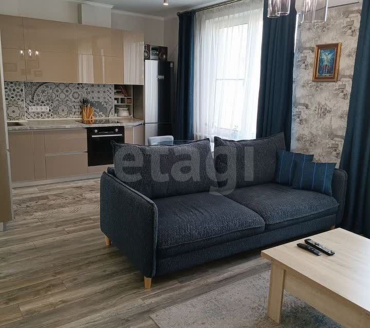 Продаётся 1-комнатная квартира, 54 м²