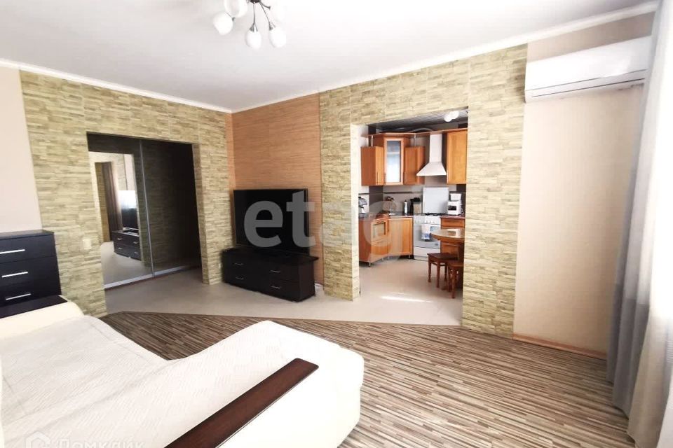 Продаётся 3-комнатная квартира, 63.4 м²