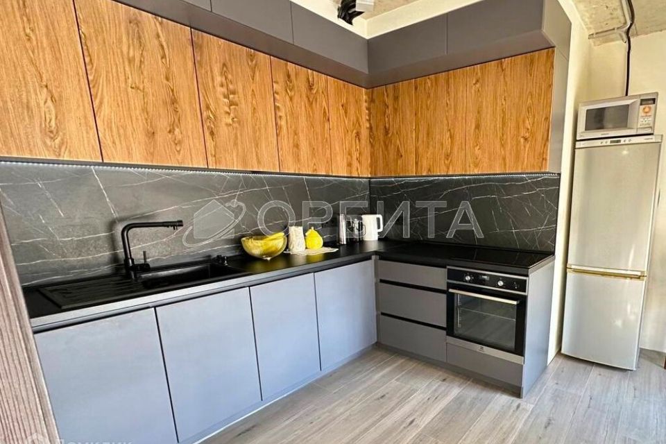 Продаётся 4-комнатная квартира, 128.6 м²