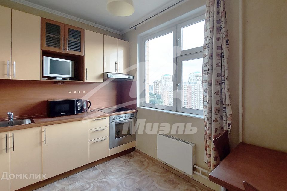 Сдаётся 1-комнатная квартира, 38 м²