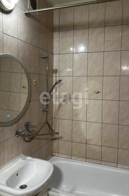 Продаётся 2-комнатная квартира, 58.2 м²