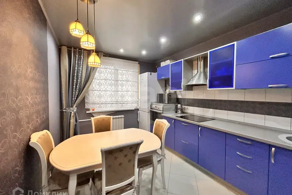 Продаётся 2-комнатная квартира, 60.3 м²