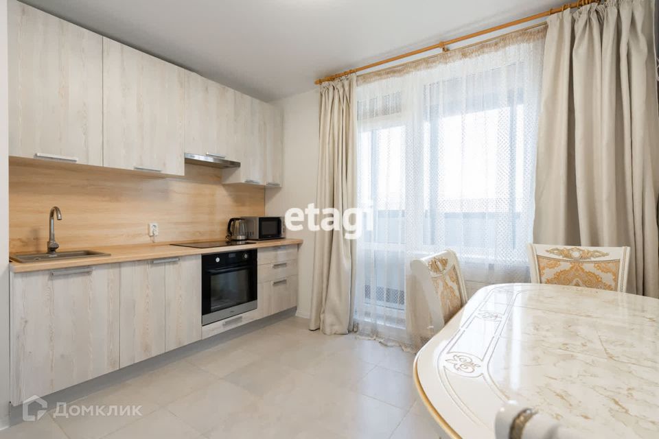 Продаётся 2-комнатная квартира, 53.2 м²