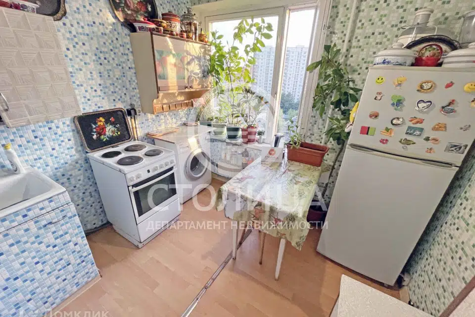 Сдаётся комната в 3-комн. квартире, 14 м²