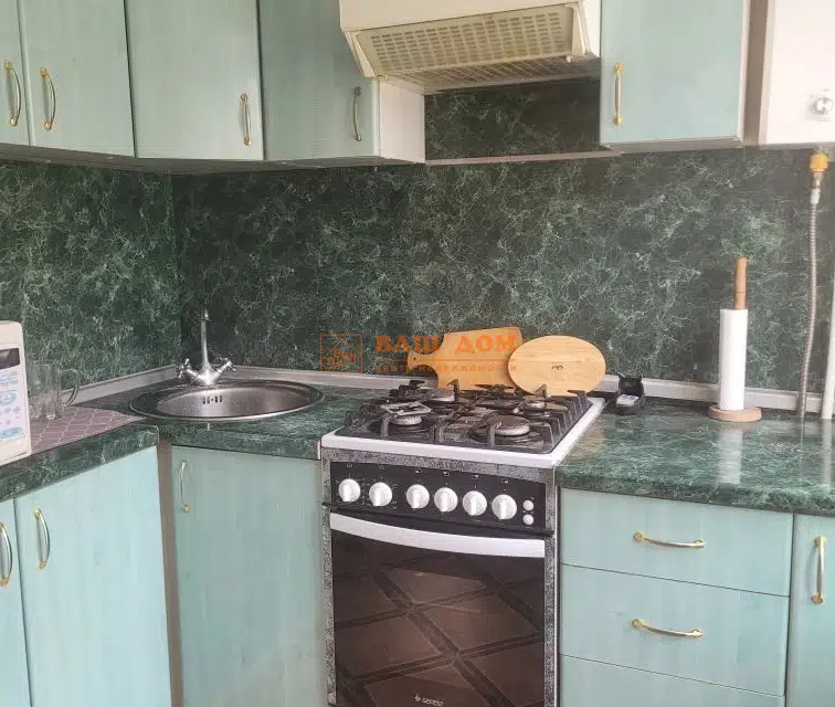 Продаётся 3-комнатная квартира, 57 м²