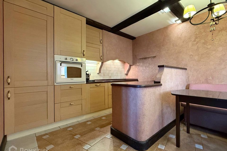 Продаётся 2-комнатная квартира, 60.9 м²