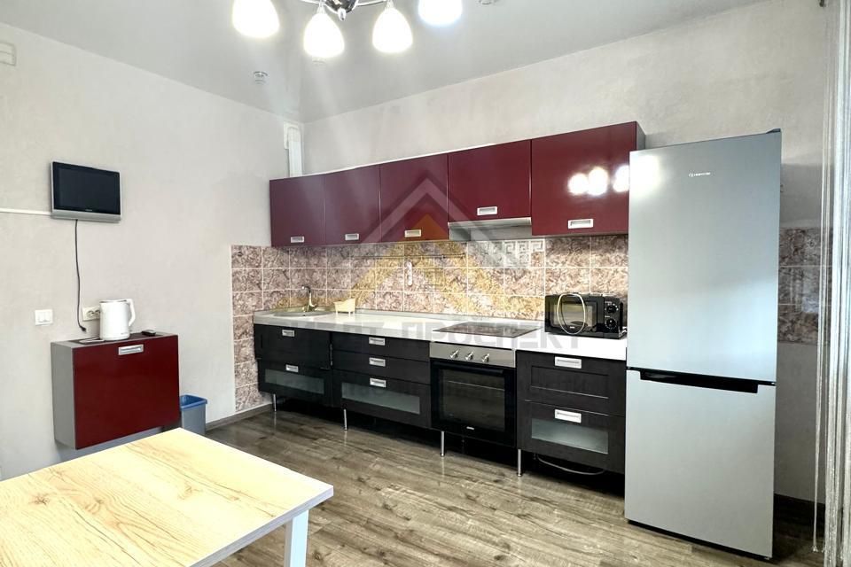 Сдаётся 2-комнатная квартира, 62 м²