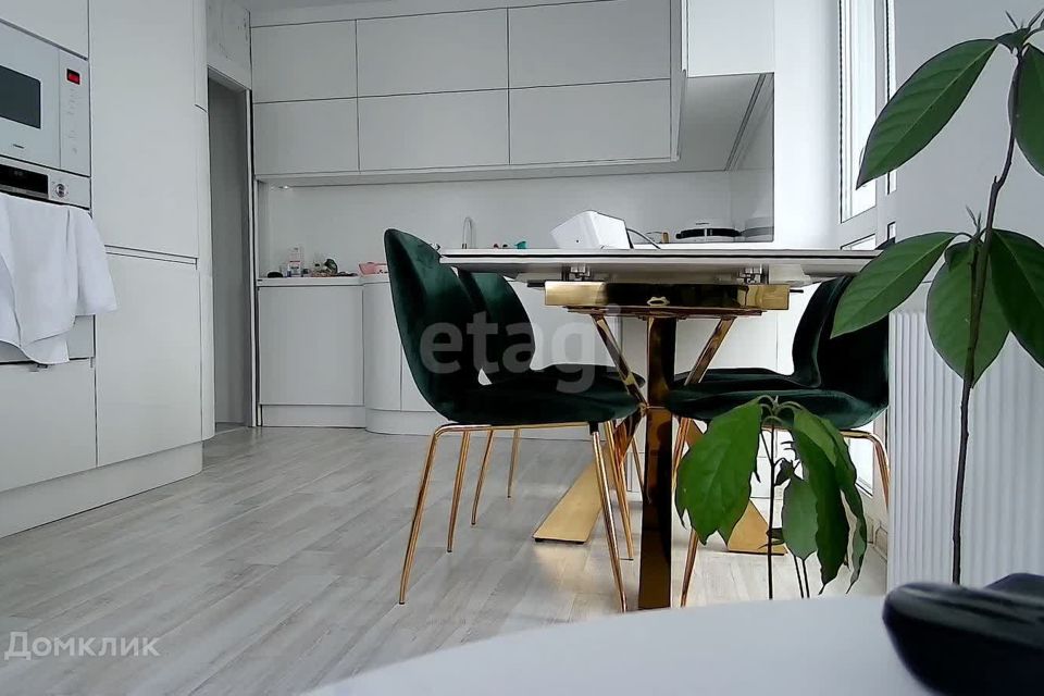Продаётся 2-комнатная квартира, 54.8 м²