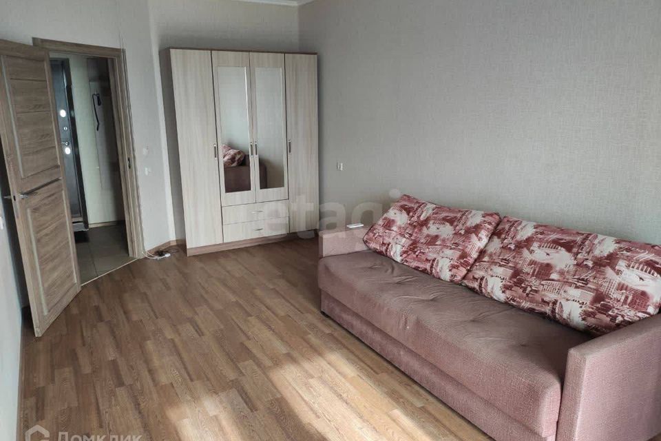 Продаётся 1-комнатная квартира, 41.7 м²