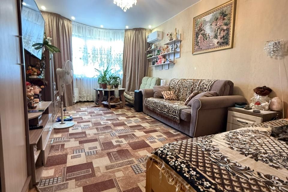 Продаётся 1-комнатная квартира, 40.2 м²