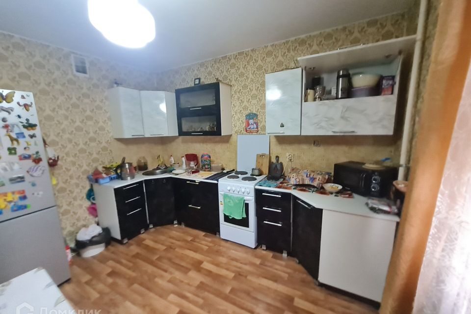 Продаётся 4-комнатная квартира, 104.3 м²